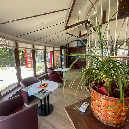 тракарт-парк Motel